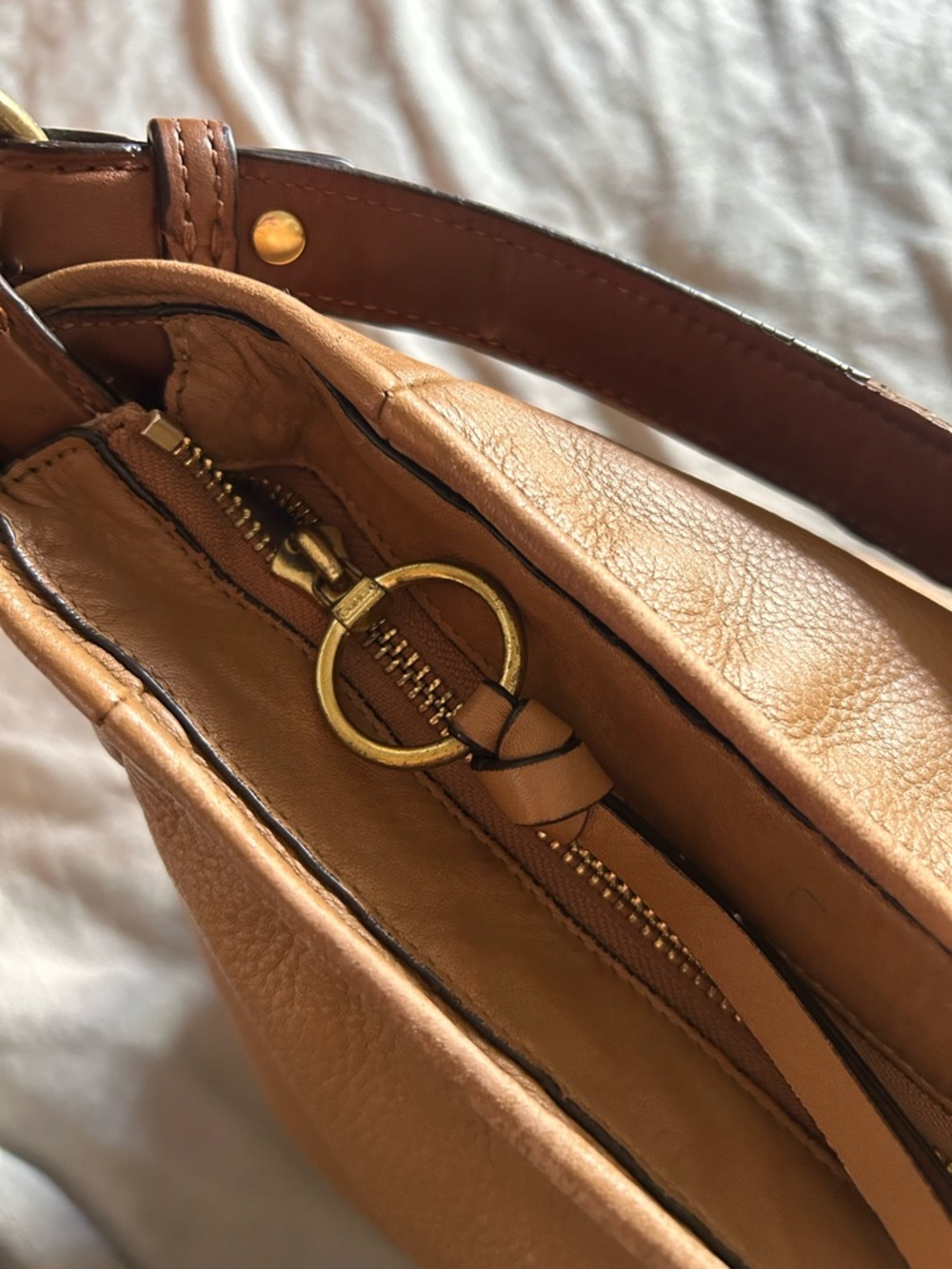 Vintage Coach Leather Shoulder Bag tan and brown - Picture 4 of 11